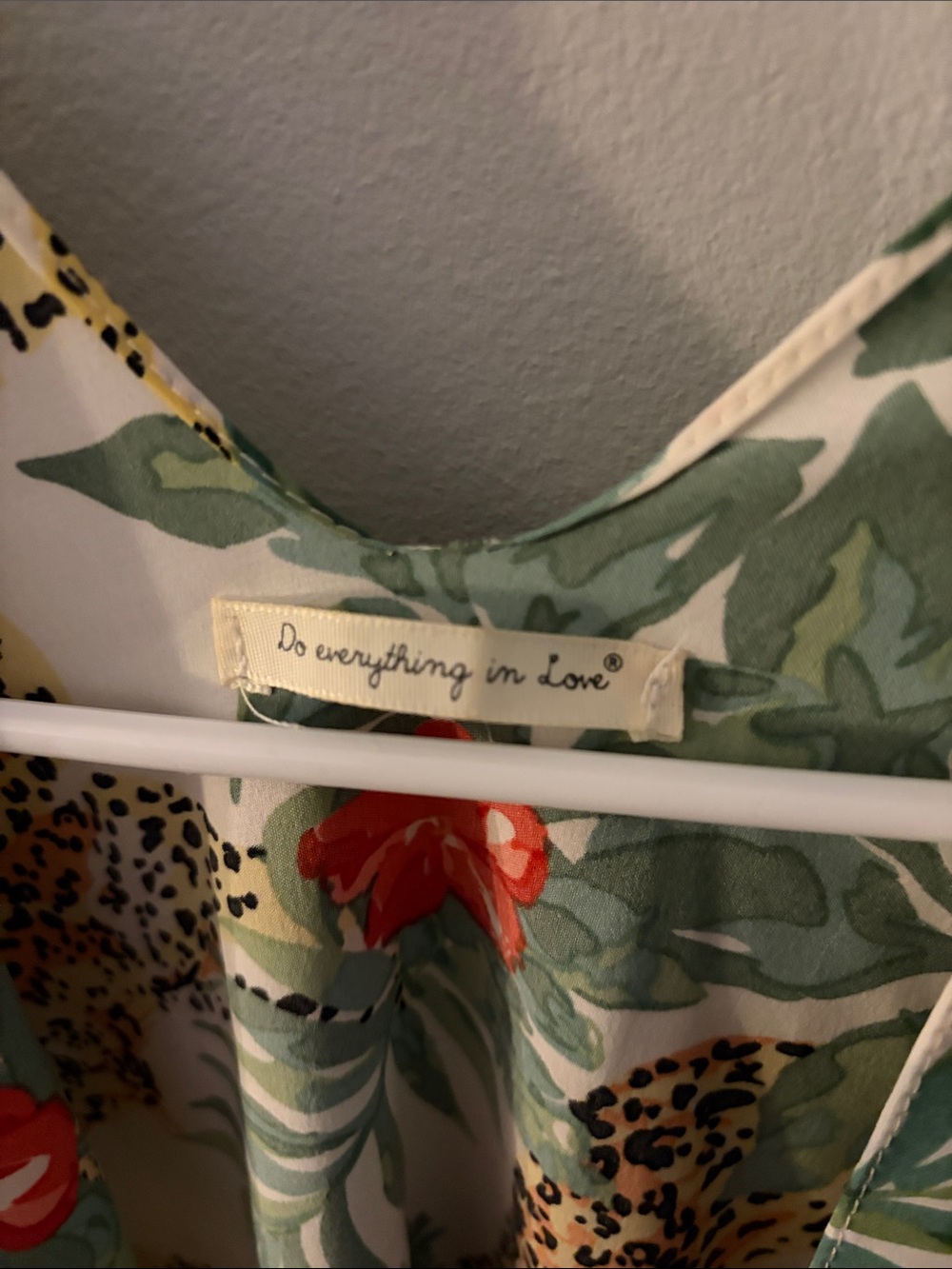 Do everything in love Tropical Floral & Leopard Print Kimono - Cream, Green, Red - Picture 2 of 4
